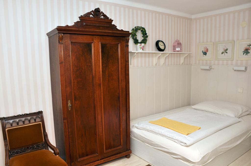 Ida Rooms Lajosmizse Habitación foto