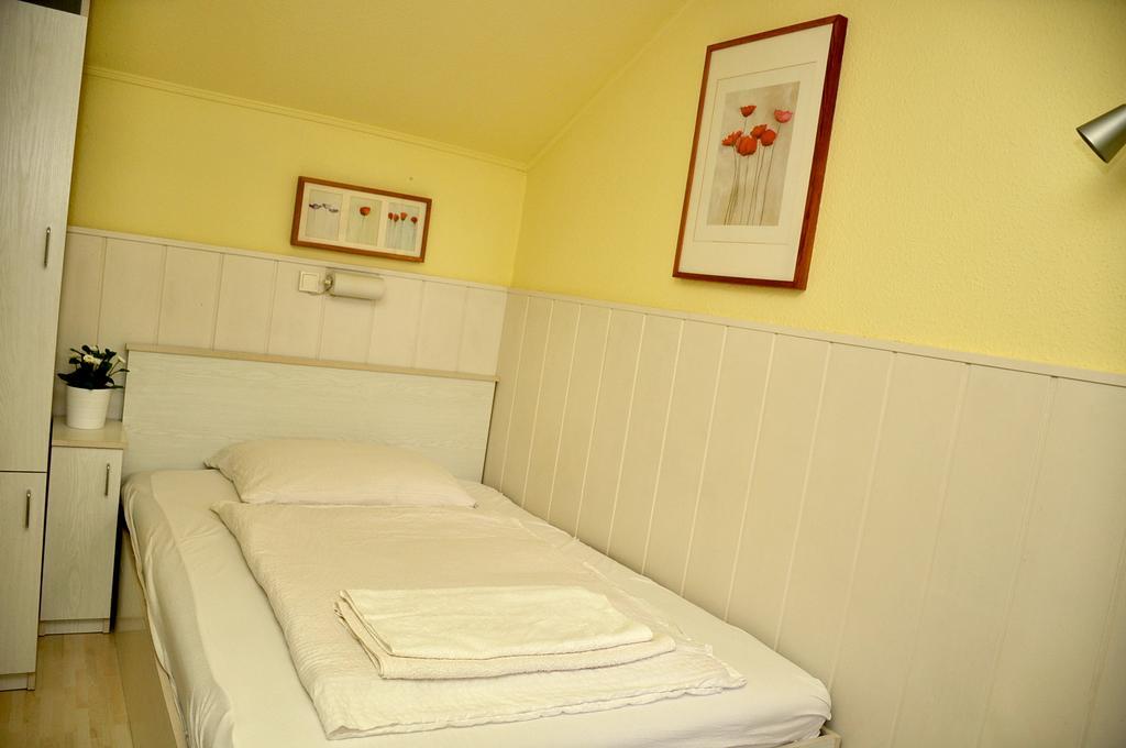 Ida Rooms Lajosmizse Habitación foto