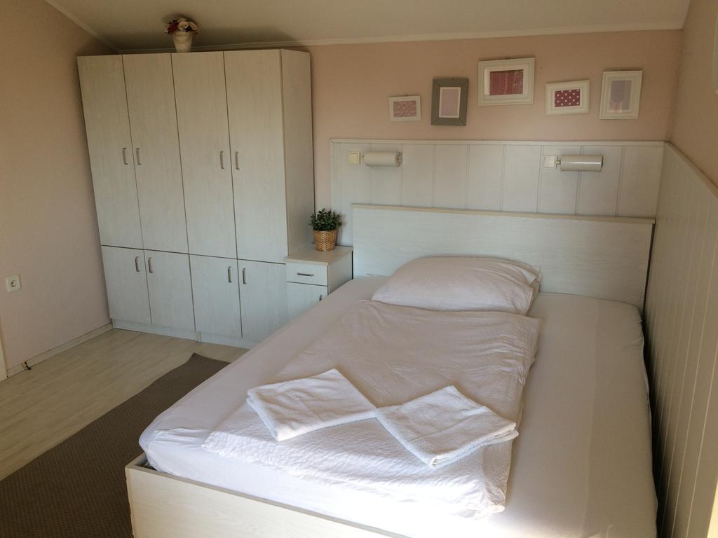 Ida Rooms Lajosmizse Exterior foto
